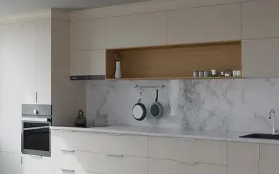 Прямая кухня Альба 3 м, фасады AGT Sahara Cream 3019, вид справа