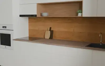 Кухня «Эрлен» 3.6 м. в цвете Белый / Soft Touch White 734 ракурс 3