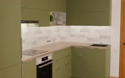 Кухня «Мирен» 3,6 × 1,6 м в цвете оливковый зелёный / Olive Green 3097 ракурс 3