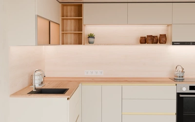 Угловая кухня Астин 4,2 × 2 м, AGT Sahara Cream 3019, вид спереди вблизи