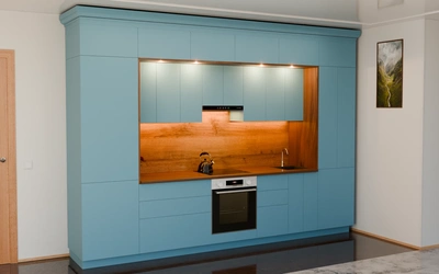 Кухня «Норви» 3,8 м в цвете океанский синий / AGT Ocean Blue 736 ракурс 1