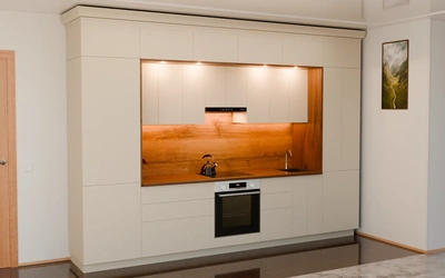 Кухня «Норви» 3,8 м в цвете светлая дюна / Sahara Cream 3019 ракурс 1