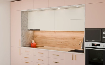 Прямая кухня «Виора» 3,5 м, фасады AGT Sakura Pink 3114, вид справа